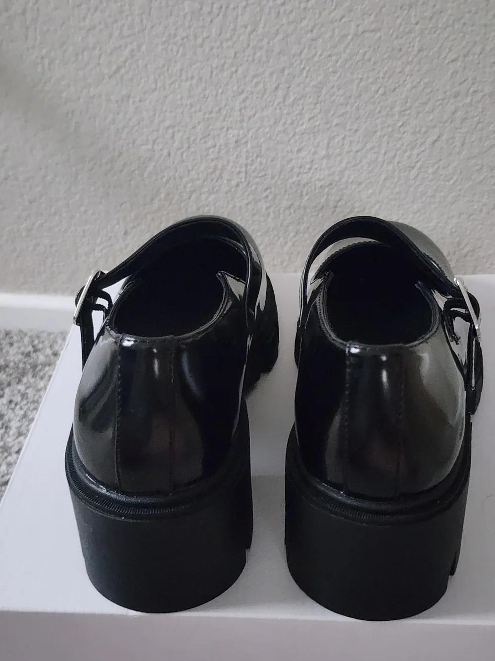 LIMELIGHT Marco Black Mary Jane Lug Sole Platform Shoes Women's Size 9.5